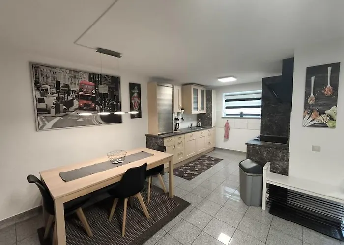 Wunderschoene Mit Kamin Starzach